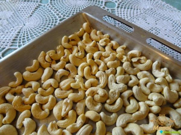 The purchase price of cashew market size in India