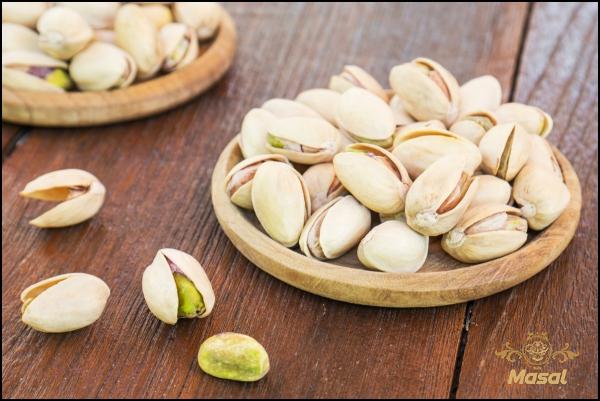 Purchase and price of pistachio kernels Woolworths types