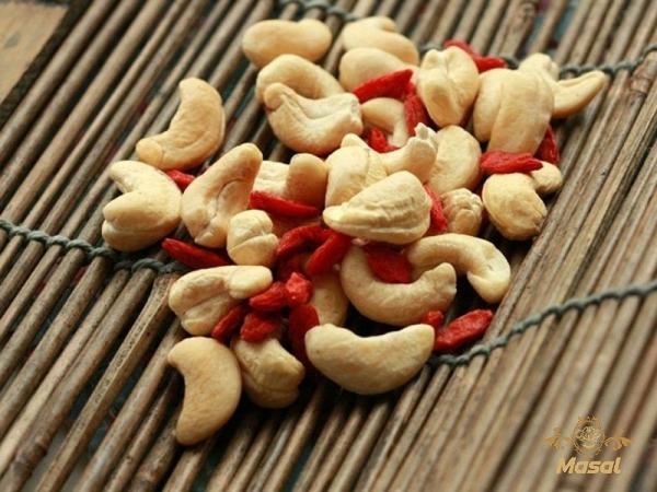 Buy cashew nut industry in India + best price