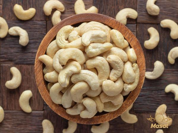 Buy the latest types of bulk cashews cheap