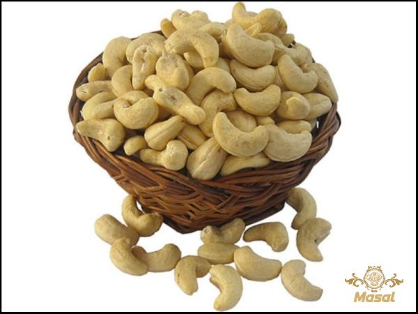 The purchase price of cashew nuts bulk + properties, disadvantages and advantages